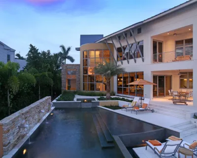 Port Royal - Modern — Landscape Design project by Outside Productions Inc