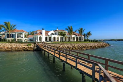Port Royal Retreat — Landscape Design project by Outside Productions Inc