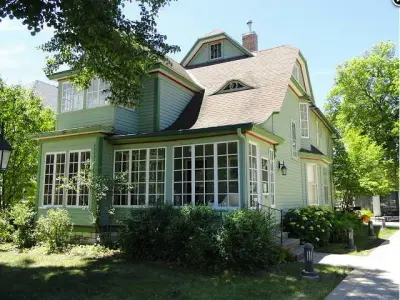 Globe Siding, Insulation & Window Co. - Window Installation & Replacement in Mason City, IA