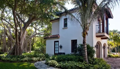 Custom Residence 08, Jupiter Island — Landscape Design project by Parker-Yannette Design Group, Inc.