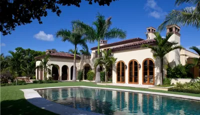 Custom Residence 02, Jupiter Island — Landscape Design project by Parker-Yannette Design Group, Inc.