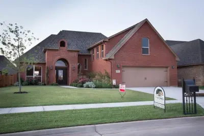The Venetia Resort - Classic Design Residence in The Oaks, Lawton OK — Custom Home Builders project by The Oaks Development Company