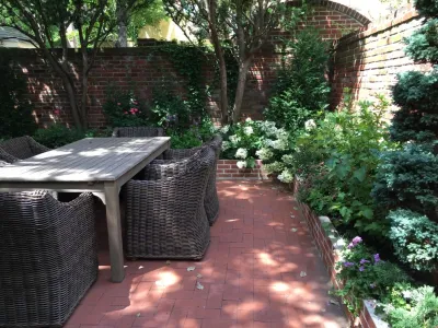 Garden and patio design and plantings — Landscape Design project by Petit Jardin En Ville in Philadelphia