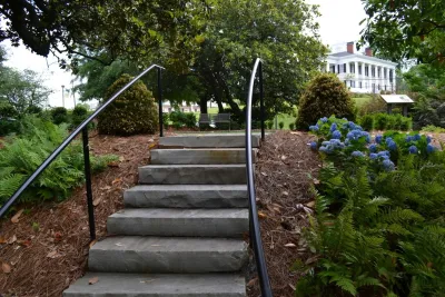 Philip Crawford and associates - Garden Remodeling in Raleigh, NC