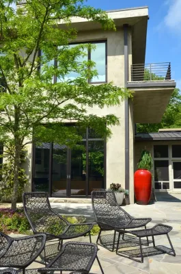 Contemporary Mountain Home — Landscape Design project by Planters