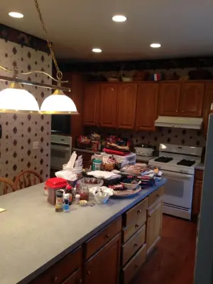 Michelle Voudrie - Lowe's of North Springfield, IL - Countertop Installation Services in Springfield, IL