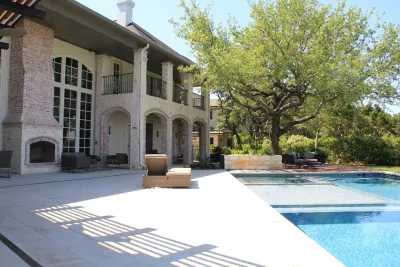 Powell Landscape Architecture - Outdoor Lighting Installation in Austin, TX