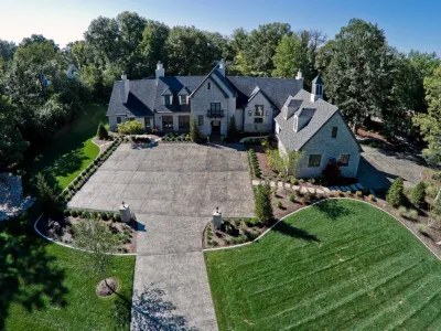 3 Acre Landscape Renovation Featured in St. Louis Homes & Lifestyles Magazine — Landscape Design project by Poynter Landscape Architecture & Construction