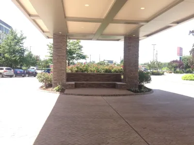 Hotel Entry Renovation — Landscape Design project by Artisan Landscapes And Pools