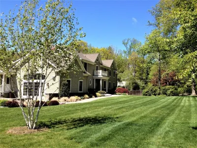 Putnam's Landscaping - Retaining Wall Construction in Wilton, CT