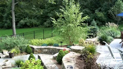 Putnam's Landscaping - Retaining Wall Construction in Wilton, CT