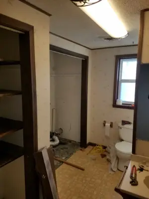 Yelton construction - Tile & Stone Installation Services in Lathrop, MO