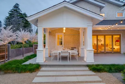 Contemporary Craftsmen by Randy Thueme Design Inc. - Landscape Architecture