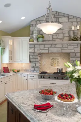 Lorrien Homes & Remodeling - Flooring Installation Services in Town And Country, MO