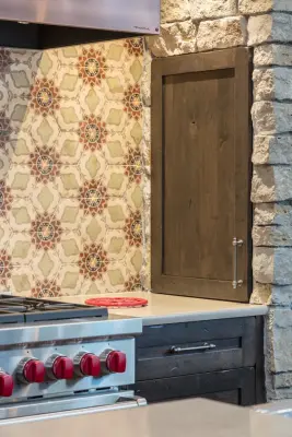 Rustic Kitchen at Lake Viking by Kitchen Studio: Kansas City