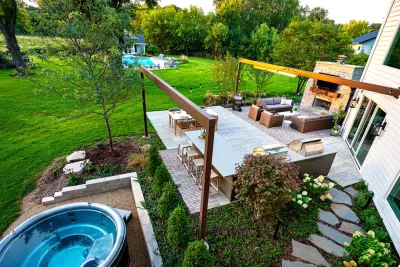 Reveal Design LLC - Garden Remodeling in Chicago, IL