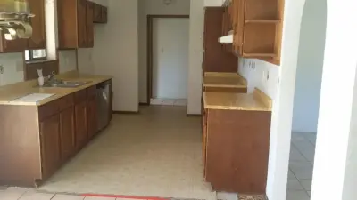 Creative Countertops, Cabinets & More - Custom Cabinets & Cabinetry in Albuquerque, NM