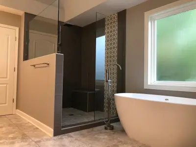 Riverside Main Bathroom — Kitchen Remodeling project by MKM Home Design + Planning