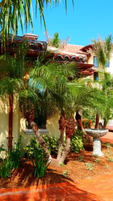 ArtisTree Landscape Maintenance & Design - Outdoor Lighting Installation in Venice, FL