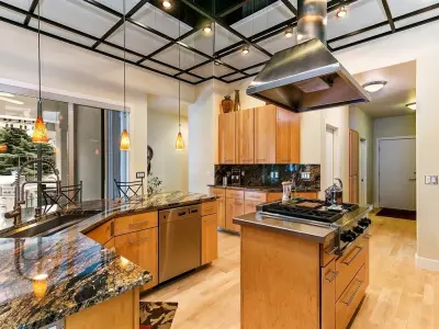 Big Wood Cabinets, LLC - Countertop Installation Services in Meridian, ID