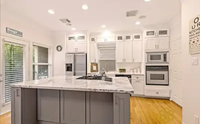 Budget Care Remodeling - Countertop Installation Services in Conroe, TX