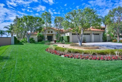 Rue Group, Inc. / Kathryn Rue, Landscape Architect - Garden Remodeling in Fullerton, CA