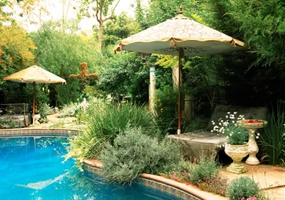 Oakshire Drive Residence — Landscape Design project by Russ Cletta Design Studio, Inc. in Los Angeles