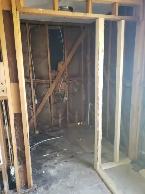 Smith Property Solutions LLC - Flooring Installation Services in Jonesboro, AR