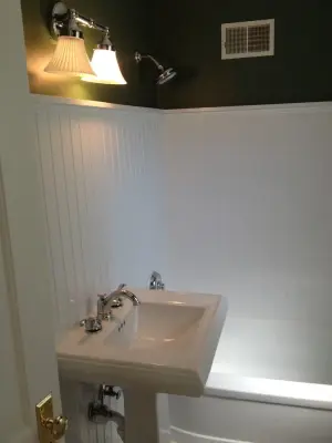 Glendale Primary Bathroom by Crossgrain, LLC.