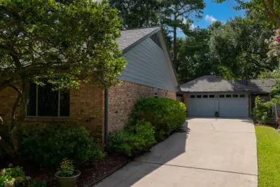 Deskins Group LLC - Custom Home Builders in Houston, TX