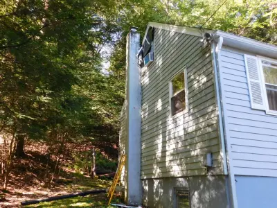 Garis Contracting & Electric - Flooring Installation Services in Kunkletown, PA