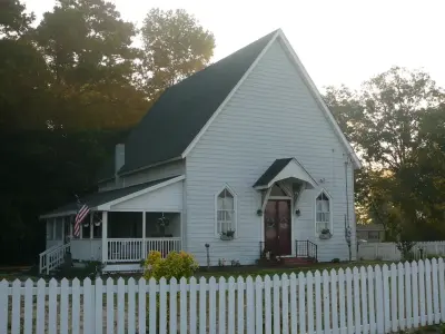 Irish Wülf Construction/Coffee, Inc - Roofing & Gutter Services in Laurel, DE