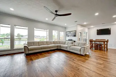 Monumental Homes Inc. - Garage Door Installation & Repair in Houston, TX