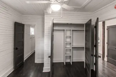 Bowmen LLC - Flooring Installation Services in Charleston, SC