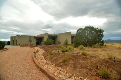 Las Campanas Breeze Home by Serquis + Associates Landscape Architecture
