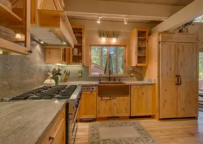 DD Evans Construction Inc - Door Installation & Replacement in Truckee, CA