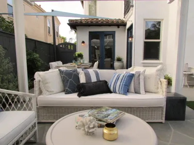 Landie Coastal Modern — Landscape Design project by SP Gardens - Susanna Pagan Landscape Design in Encinitas