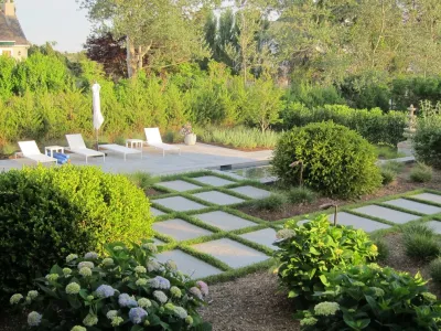 Spaces Landscape Architecture - Fence Installation in Quogue, NY