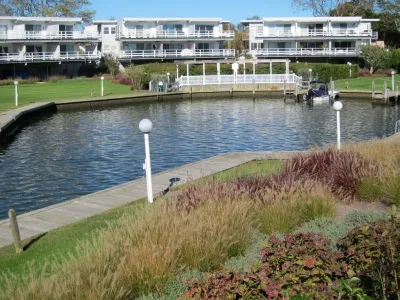 Spaces Landscape Architecture - Fence Installation in Quogue, NY