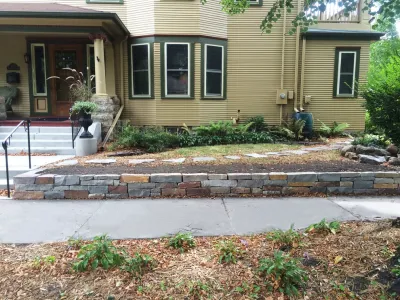 Stone Arch Landscapes - Retaining Wall Construction in Minneapolis, MN