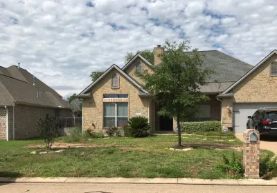 Sunrise Landscapes - Landscape Maintenance in College Station, TX