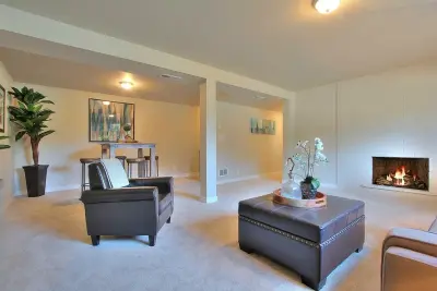 Edmonds with MILS by Blue Water Design Build