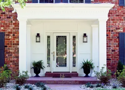 Sophisticated Entrance in Creve Coeur, MO by Hamtil Construction, LLC