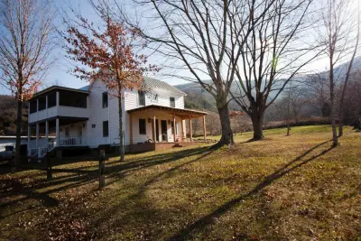 Trost Custom Homes Inc - Patio Design & Installation in Harrisonburg, VA