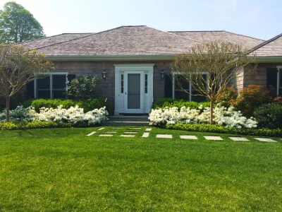 Southampton Residence — Landscape Design project by Tara Gardens Inc. in Southampton