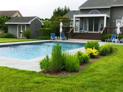 Water Mill Residence — Landscape Design project by Tara Gardens Inc. in Water Mill