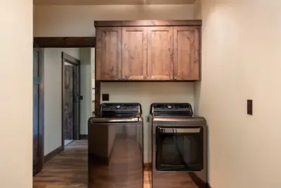 Everest Blueprint 2225 square feet by Premier Quality Homes INC