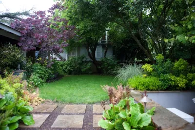 Circles and Squares in the Garden by Terra Design
