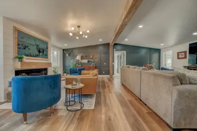 JB Contracting LLC - Flooring Installation Services in Spirit Lake, IA