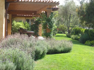 Stratford Place, Montecito — Landscape Design project by The Aldrich Company - Landscape Design